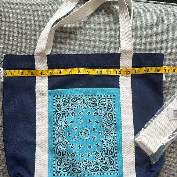 Blue Canvas Tote Bag with an External Pocket and additional crossbody strap - Picture 9 of 9